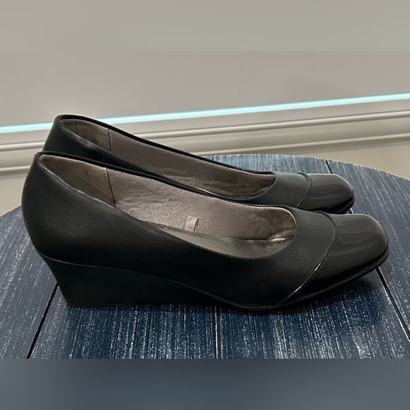 Life Stride Simply Comfort Wedges - Picture 6 of 8